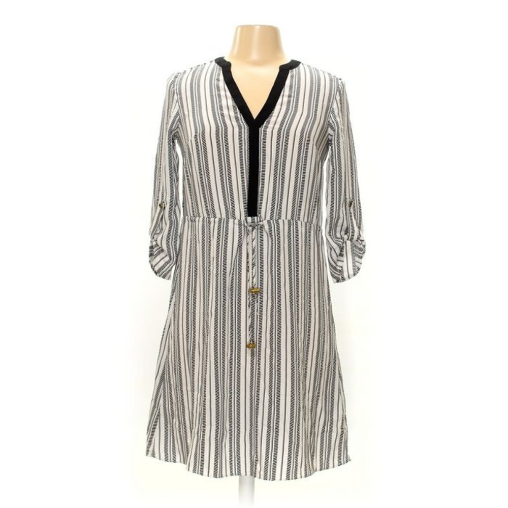 H&M Black White Striped Button Down Tie Waist Sz10